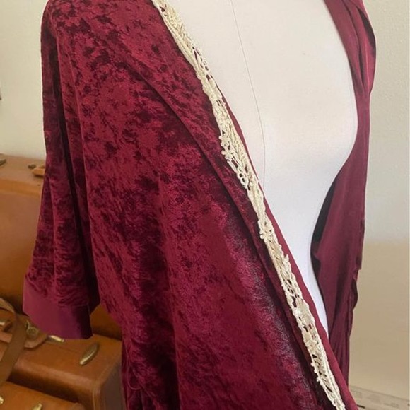 Vintage Burgundy Velvet Robe Intimate Choice Terry Russo Gothic Vibes M/L Witchy - Picture 4 of 8
